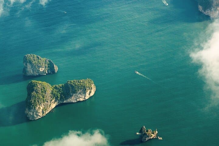Lan Ha Bay Full-Day Boat Excursion from Cat Ba: Kayaking Caves & Beaches photo 5