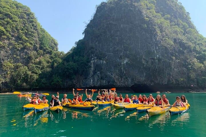 Sunset Kayak and Swim on Lan Ha Bay from Cat Ba: Cai Beo to Turtle Island photo 3