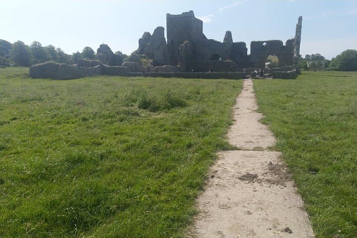 Private Tour: Rock of Cashel and Cahir Castle Day Trip from Cork photo 4