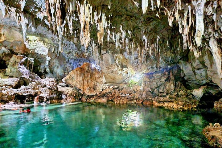 Private Tour Cayman Crystal Caves: Grand Cayman Half-Day Guided Excursion
