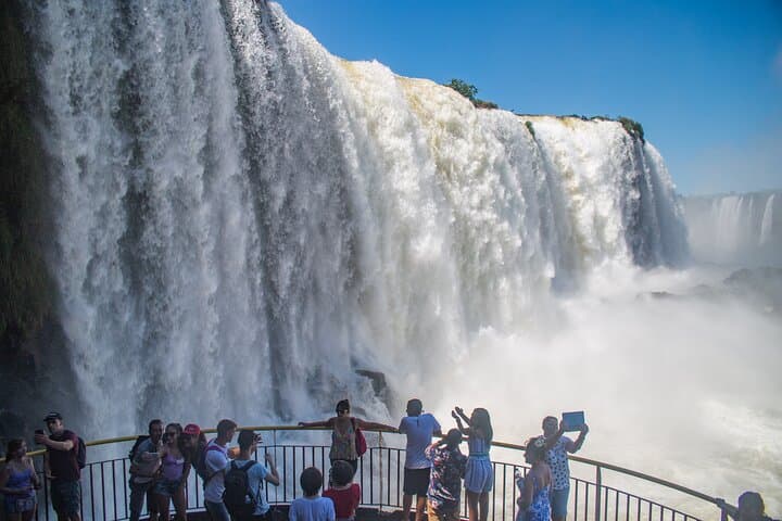 Brazilian Side of Iguazu Falls: Panoramic Walk and Devil's Throat View