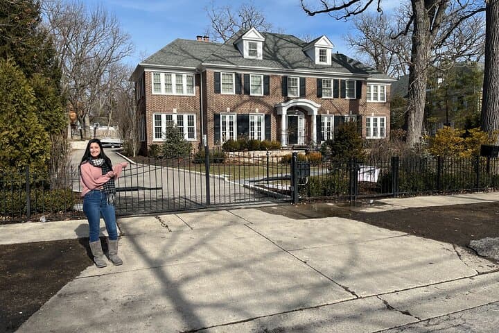Private Chicago Suburbs Movie Sites Tour — Home Alone, Ferris Bueller & Classic Film Stops photo 4