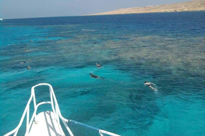 Hurghada Beginner Scuba: Full-Day Red Sea Boat Dive with Lunch photo 2