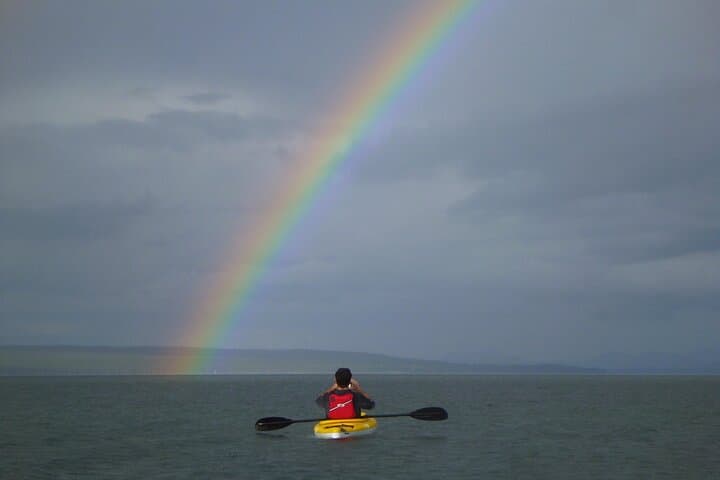 Yellowstone Lake Sunset Paddle: Kayak the West Thumb Geyser Basin at Dusk photo 5