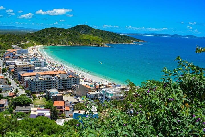 Arraial do Cabo Boat Tour: Ilha do Farol, Gruta Azul & Prainhas do Atalaia photo 5