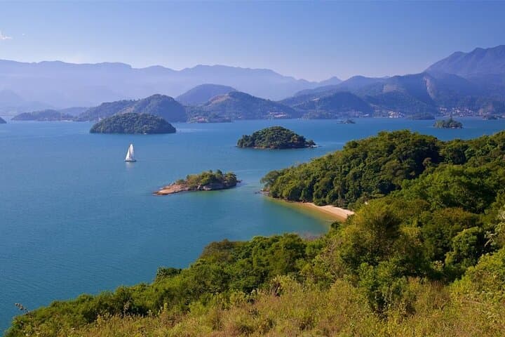 Rafting the Mambucada River: Paraty 4x4 & Whitewater Adventure photo 4
