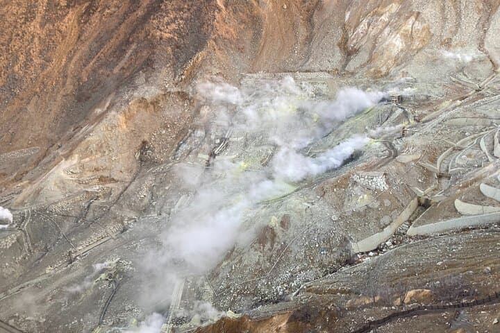 Hakone & Mt. Fuji Private Day Trip from Tokyo — Lake Ashi, Ropeway & Onsen photo 3