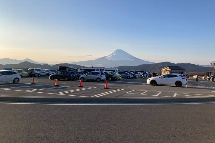 Hakone & Mt. Fuji Private Day Trip from Tokyo — Lake Ashi, Ropeway & Onsen photo 2