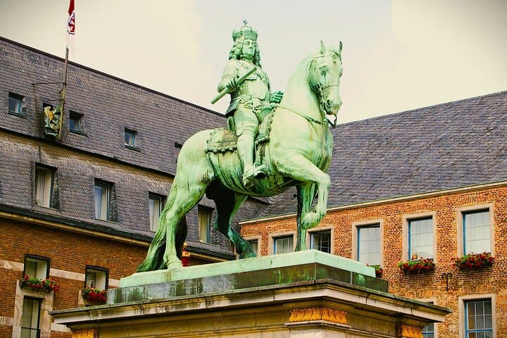 Ghost of Düsseldorf: Old Town Exploration Game — Self-Guided Mystery Walk