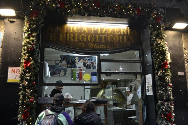 Naples Pizza Origins Exploration Game: Self-Guided Old Town Food Quest photo 3