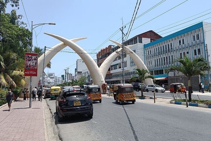 Mombasa Old Town Walking Tour & Fort Jesus — Spices, Coral Walls and Coastal Views