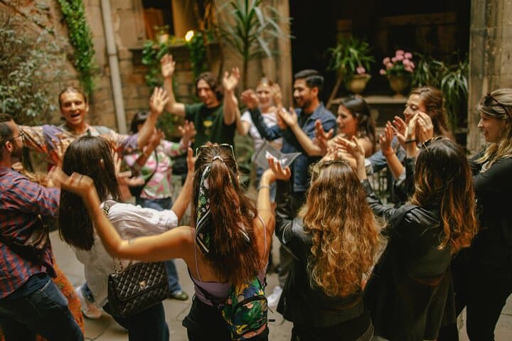 Barcelona Dark History Night Walking Tour — Gothic Quarter Drinks & Legends photo 5
