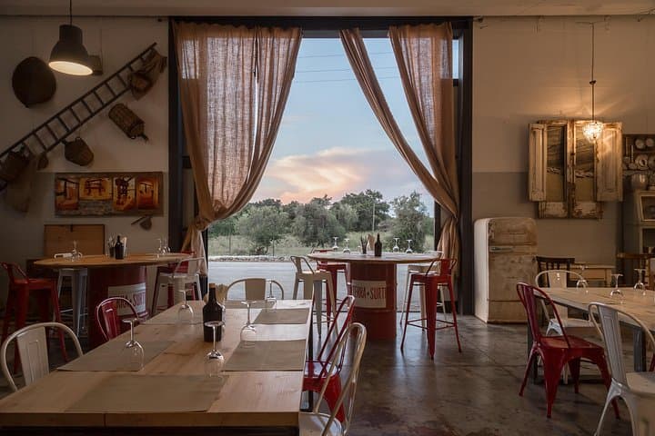 Olive Grove Walk, Oil Tasting & Farm Lunch near Pantalica, Sicily