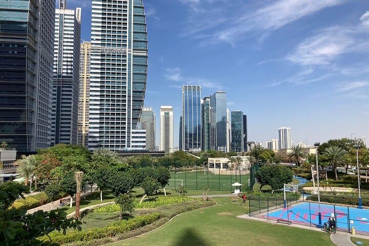 Effortless Jumeirah Lake Towers Pickup and Drop-Off — Private Transfers in Dubai photo 3