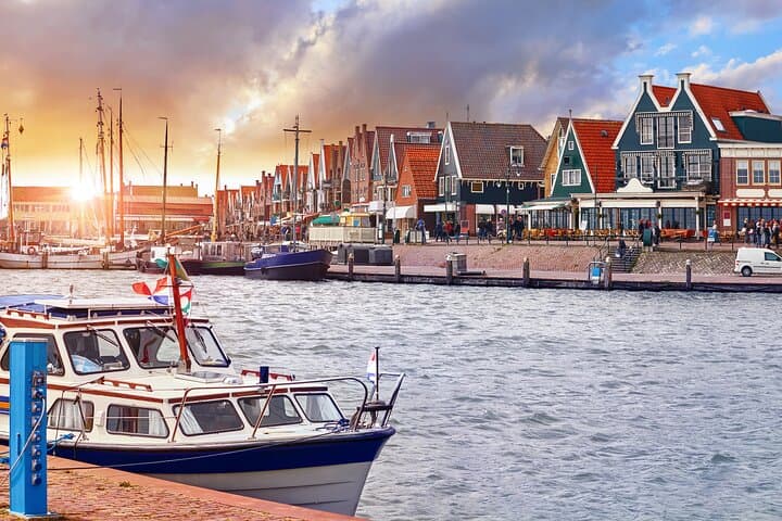 Private Zaanse Schans and Volendam Tour — Windmills, Cheese & Clogs photo 5
