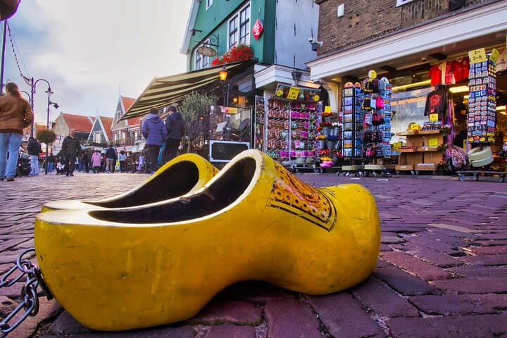 Private Zaanse Schans and Volendam Tour — Windmills, Cheese & Clogs photo 6