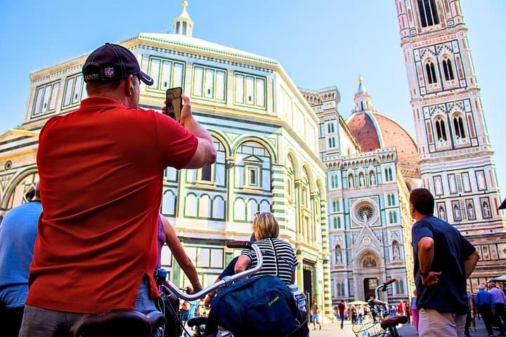 Florence Historic Center Bike Tour: Ponte Vecchio to the Duomo photo 3