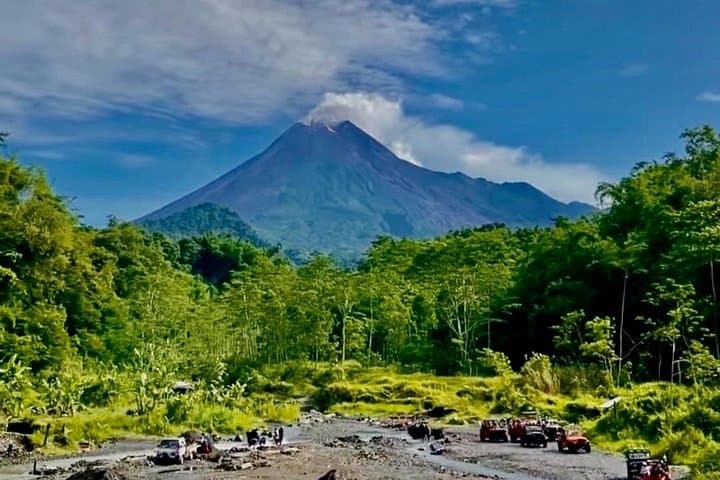 Borobudur, Merapi Jeep Lava Adventure & Prambanan Day Tour from Yogyakarta photo 3