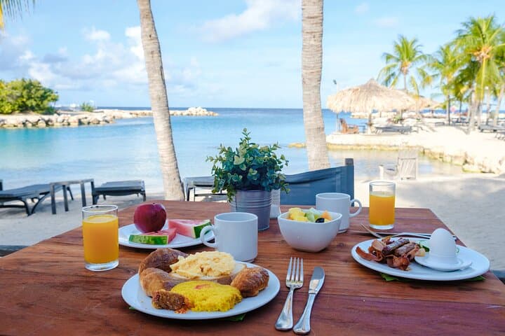 Willemstad Walks: Private Food Tour Through Curaçao’s Flavors