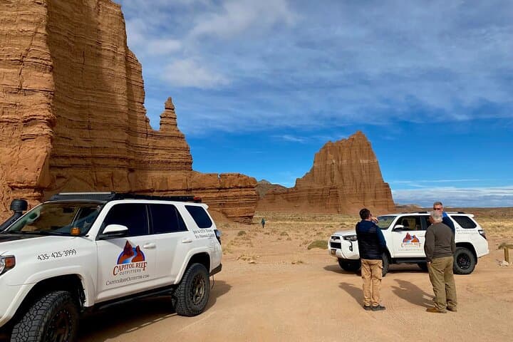 Capitol Reef Cathedral Valley & Bentonite Hills 4x4 Private Tour photo 6