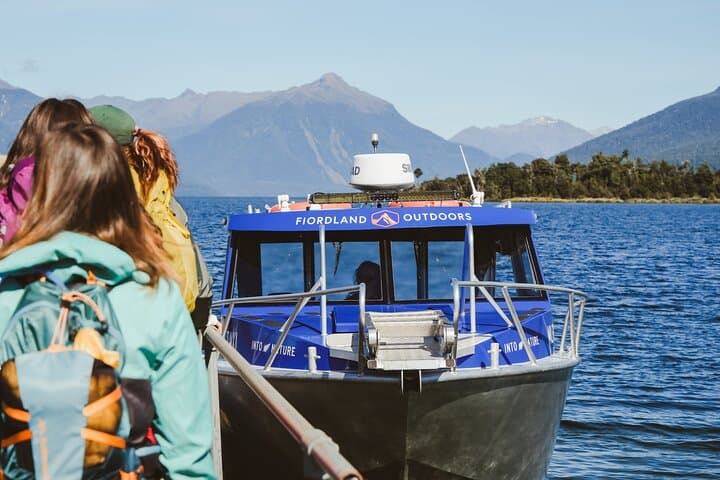 Milford Track Day Walk: Lake Te Anau Water Taxi to Glade Wharf photo 3