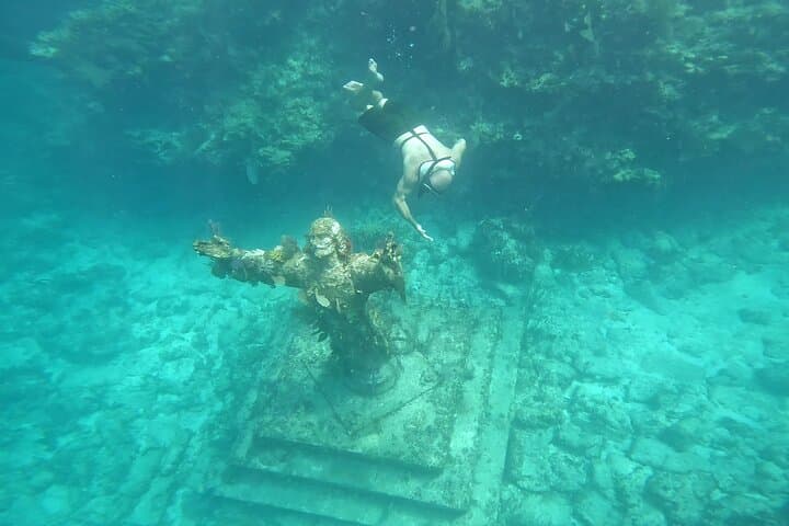 Private Snorkel Tour in Key Largo: Reefs, Wrecks & Turtles on a 4‑Hour Charter photo 6