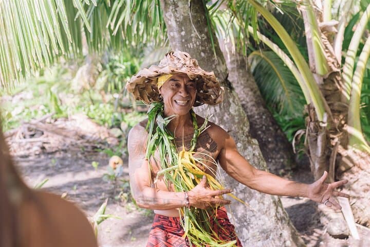 Polynesian Cultural Immersion: Cook a Traditional Meal with a Local Navigator photo 2