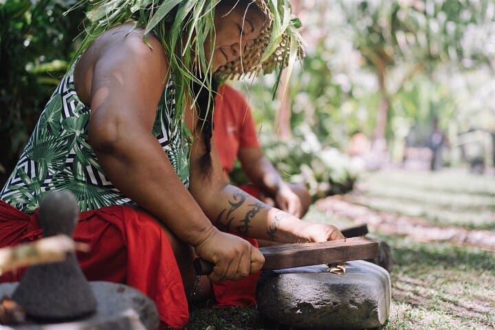 Polynesian Cultural Immersion: Cook a Traditional Meal with a Local Navigator photo 5