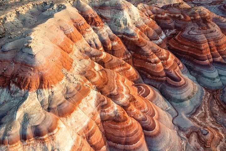 Exploring the Bentonite Hills: Capitol Reef’s Untamed Offroad Adventure photo 4