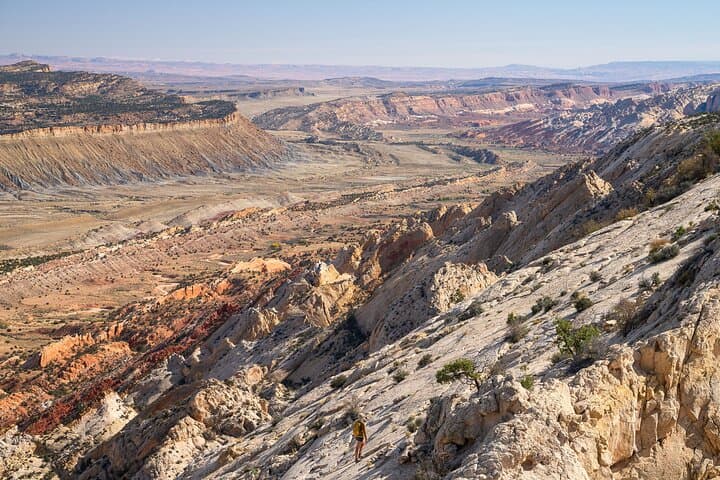 Offroad Waterpocket Fold Tour to Strike Valley Overlook: Burr Trail Switchbacks & Monocline Drive