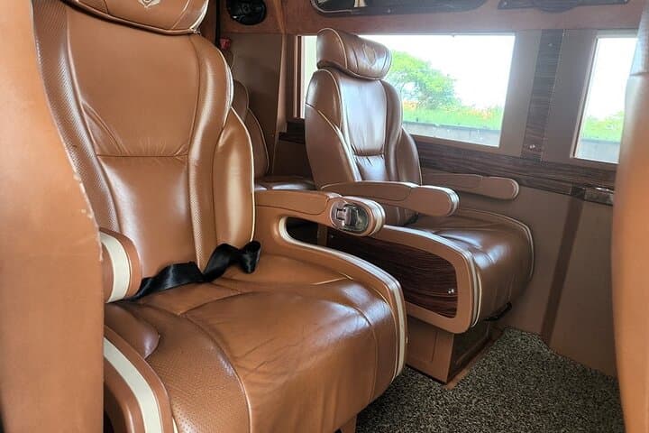Private DCar Limousine: My Son Sanctuary & Marble Mountains Day Tour (Da Nang & Hoi An) photo 2