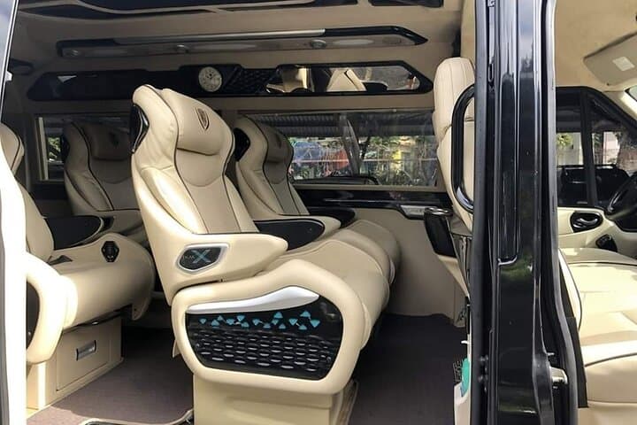 Da Nang Airport Private Transfer — DCAR Limousine Pick-Up & Drop-Off