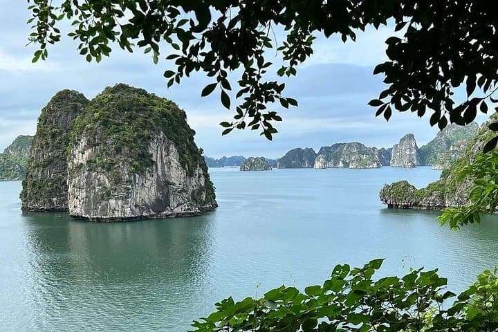 Bai Tu Long Bay Overnight Cruise from Hanoi — 2-Day Kayak, Cave & Sundeck Adventure photo 2