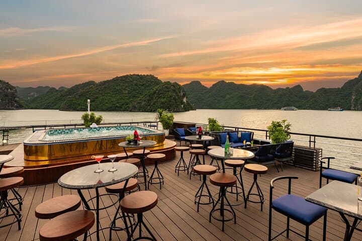 La Casta Victory Star: 3-Day Halong & Lan Ha Bay Cruise from Hanoi photo 2