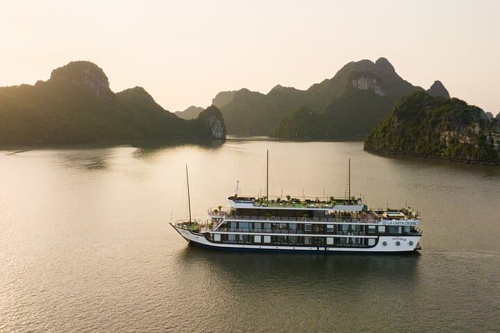La Casta Victory Star: 3-Day Halong & Lan Ha Bay Cruise from Hanoi photo 5