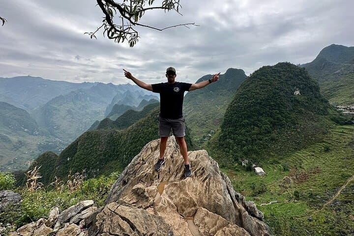 Ha Giang Loop 5-Day Car Journey: Ma Pi Leng, Dong Van & Lung Cu Flagpole photo 4