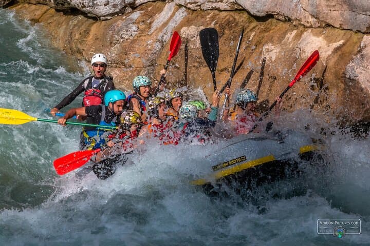 Rafting the Verdon Gorges: 14 km Descent from Castellane to Pont de Soleil photo 2