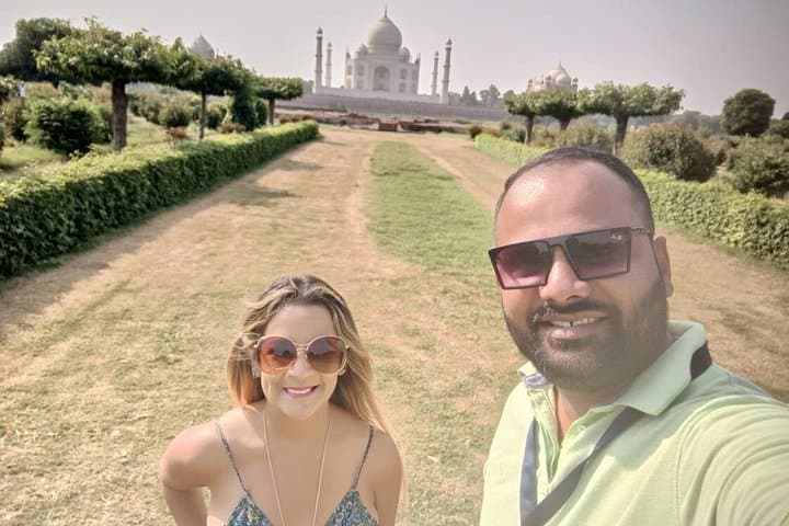 Taj Mahal Day Trip from Delhi: Sunrise Visit, Agra Fort & Lunch photo 1