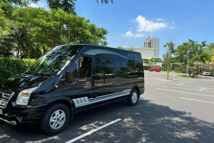 Da Nang Airport Private Transfer — DCAR Limousine Pick-Up & Drop-Off photo 3