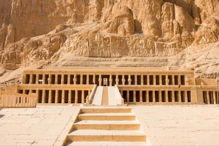 Private 4-Day Nile Cruise from Aswan to Luxor — Temples, Nile Views & Expert Egyptologist photo 2