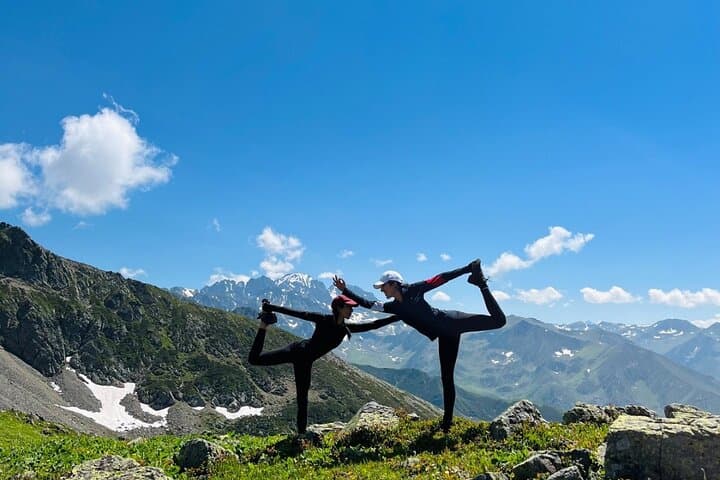 Avusor Glacier Lakes & Huser Sunset: Kaçkar Mountains Day Hike photo 3