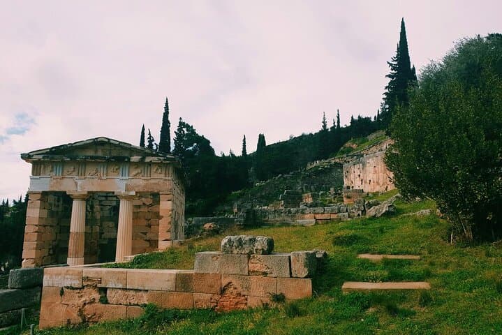 Delphi Full-Day Private Tour from Athens: Oracle, Museum & Arachova photo 2