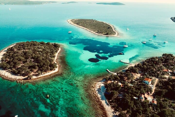 Private Half-Day Boat Tour to Blue Lagoon & Secret Islands from Split photo 3