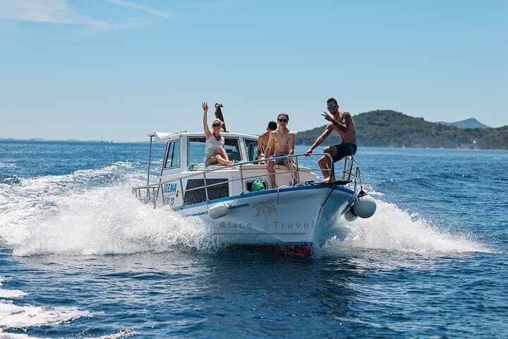 Private Half-Day Zadar Boat Tour — Snorkel Ošljak & Sandy Preko Beach photo 3