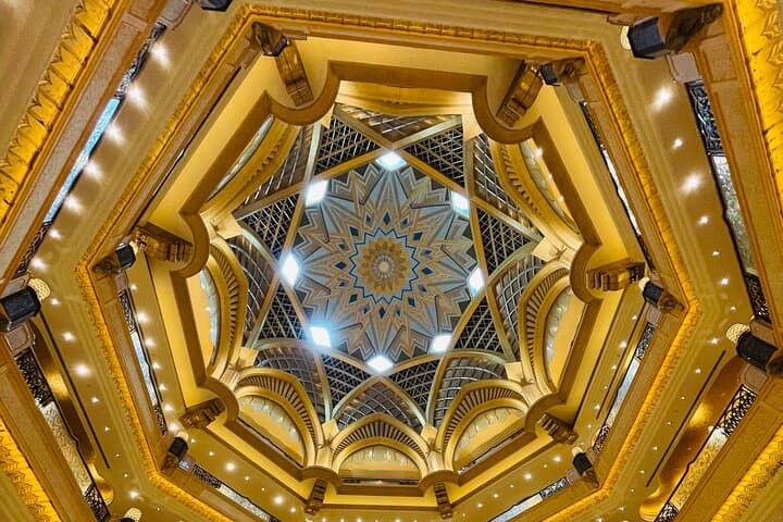 Abu Dhabi Full-Day City Tour from Dubai: Sheikh Zayed, Heritage Village & Emirates Palace photo 4