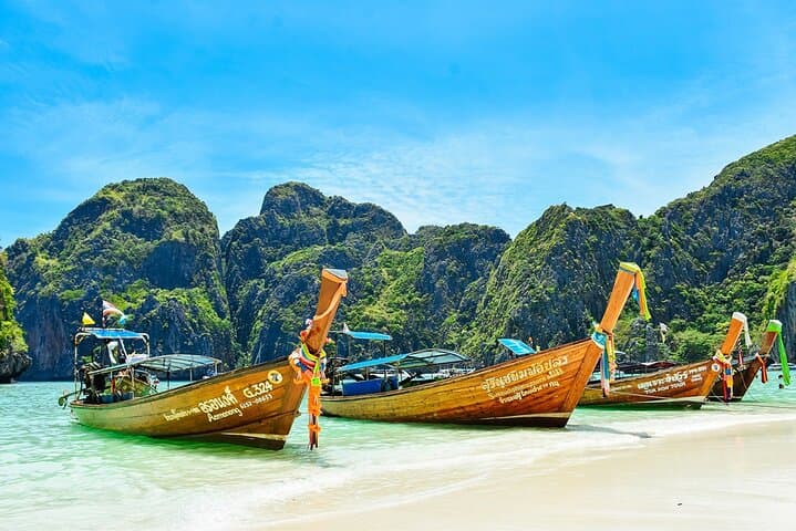 Phi Phi Islands Day Tour from Khaolak — Speedboat Snorkel to Maya Bay & Pileh Lagoon