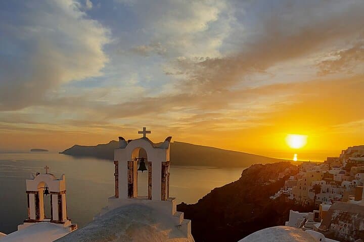 Private Santorini Tours with Hotel Pickup — Oia, Imerovigli & Red Beach