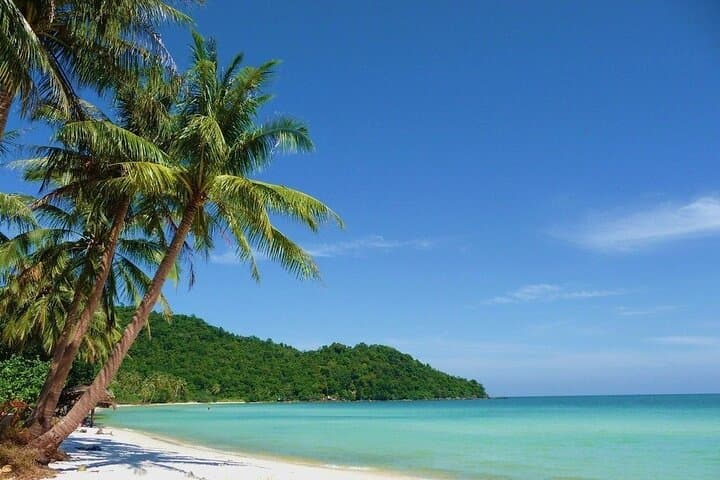Phu Quoc Three-Island Adventure: Hon Thom Cable Car, Snorkel Reefs & Waterpark photo 6