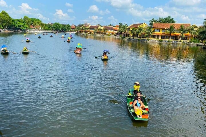 Jeep & Boat Through Tam Coc: Ninh Binh Day Adventure from Hanoi photo 5