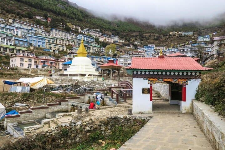 9-Day Everest Base Camp Trek from Lukla: High-Altitude Trekking Guide photo 5